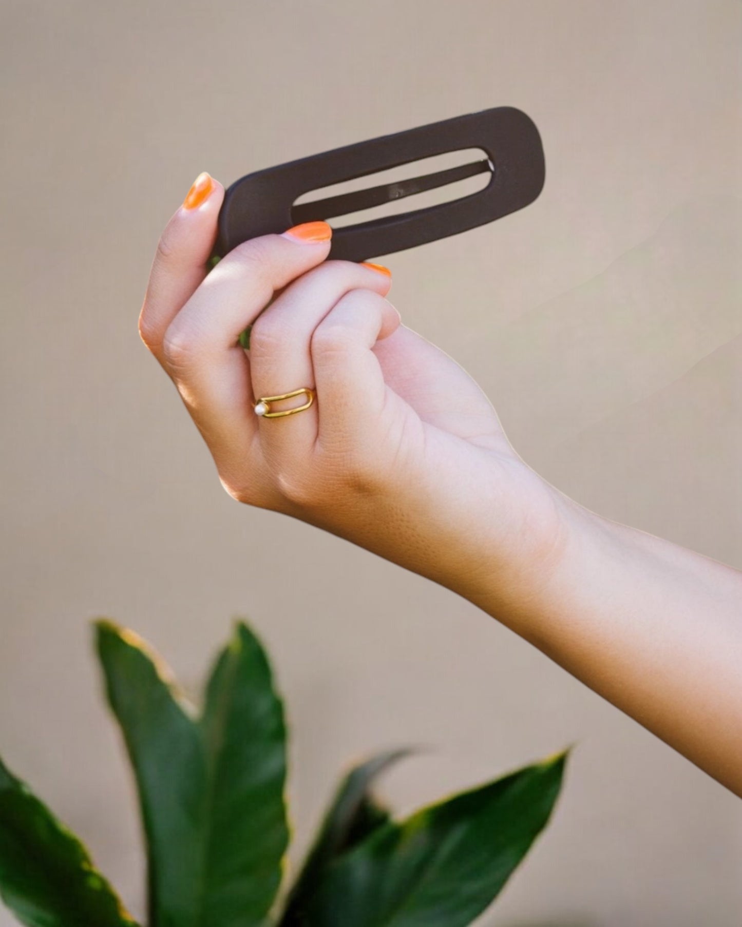 Flat Matte Claw Clip