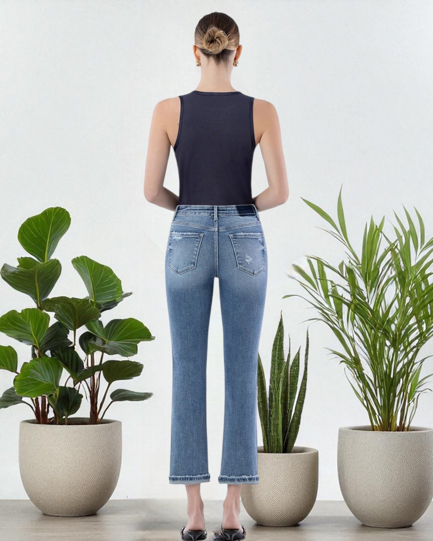 The 'Olivia' - Straight Leg Jeans