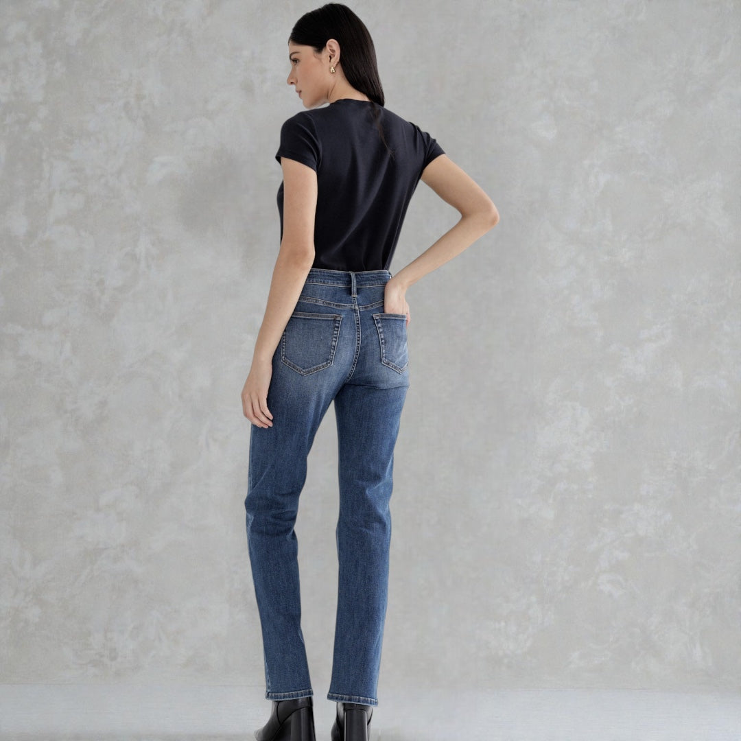 'Hillside Avenue' Straight Leg Jeans